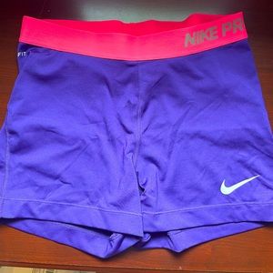 Nike pro training shorts size large